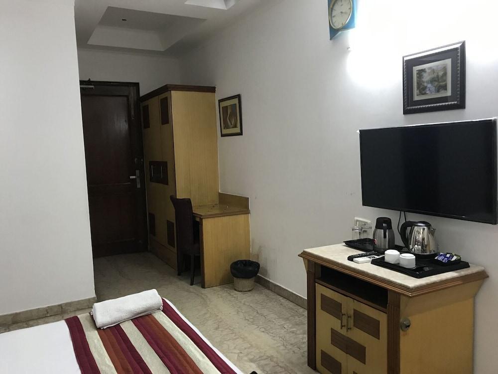 Tjs Royal Hotel دلهي المظهر الخارجي الصورة
