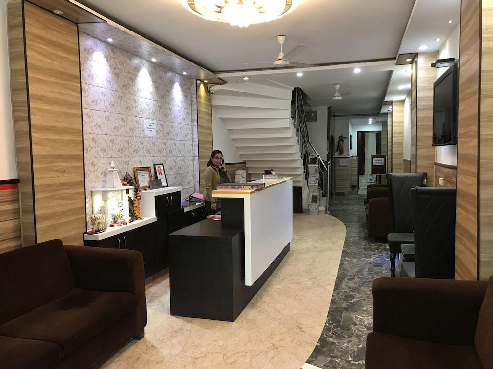 Tjs Royal Hotel دلهي المظهر الخارجي الصورة