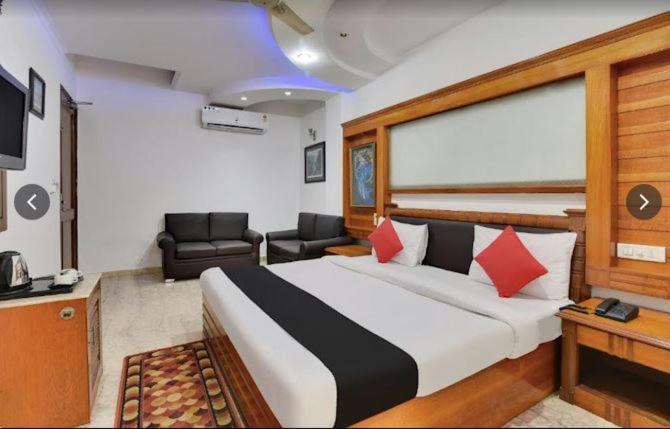Tjs Royal Hotel دلهي المظهر الخارجي الصورة