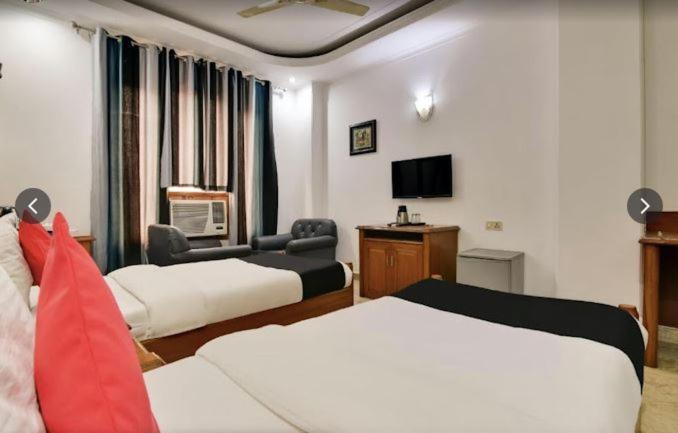 Tjs Royal Hotel دلهي المظهر الخارجي الصورة